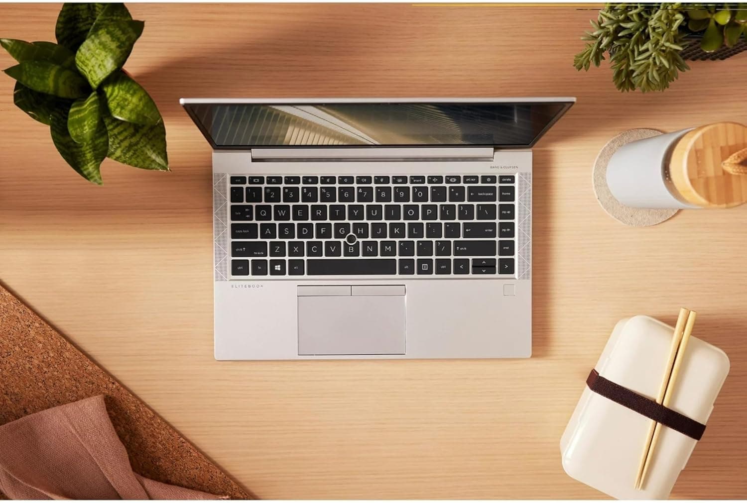 HP EliteBook 845 G7 (Ryzen) view 5